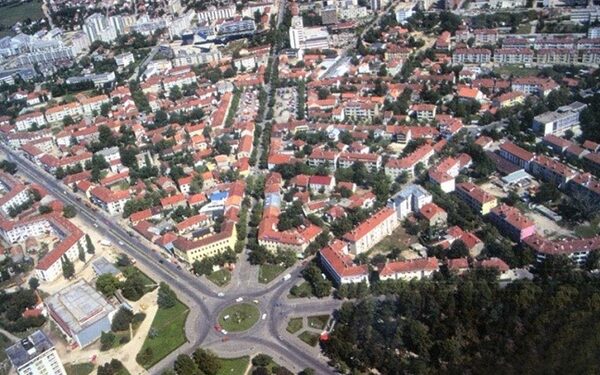 Osam državljana Srbije protjerano iz CG, obavljali posao za jednu prosrpsku partiju uoči izbora u Nikšiću