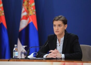 Brnabić: Od sutra masovna vakcinacija građana, prioriteti prosvjetni radnici, pripadnici MUP-a, Vojske Srbije i predstavnici medija