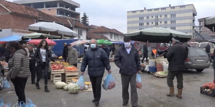 (VIDEO) Tutinska pijaca, ponuda bolja od potražnje