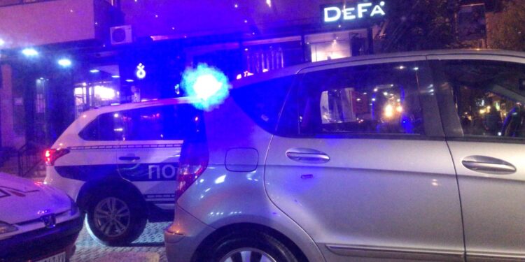 TUČA U KAFIĆU U NOVOM PAZARU! Pištoljem nanijeli muškarcu teške tjelesne povrede