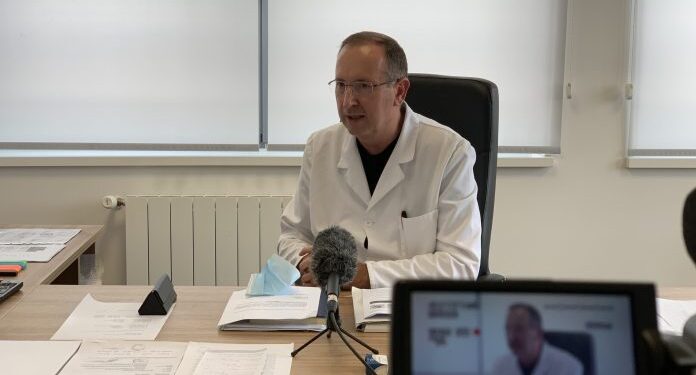 Dr.Meho Mahmutović demantovao da je dvanaestogodišnja djevojčica iz Tutina preminula zbog posljedica Kovida 19