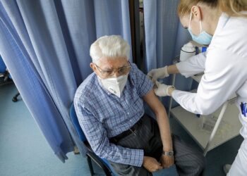 Đerlek: Vakcinu protiv koronavirusa u Srbiji primilo skoro 22.000 ljudi