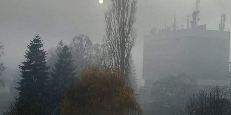 Vazduh u Srbiji opasan po život, građani “udišu kancer”