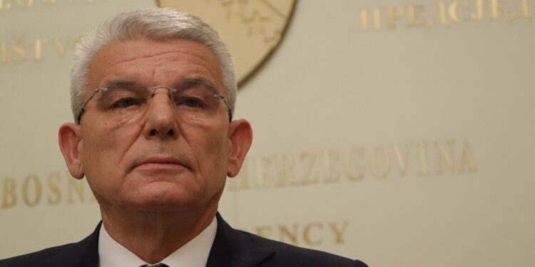 Džaferović čestitao Bidenu: “Siguran sam da će odnosi SAD i BiH biti osnaženi u obostranu korist”