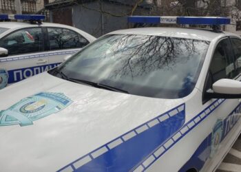 DVOJICA MLADIĆA FIZIČKI NAPALA POLICAJKU U PRIJEPOLJU PRILIKOM REDOVNE SAOBRAĆAJNE KONTROLE