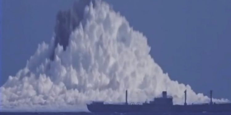 (VIDEO) Detonirali su ATOMSKU BOMBU pod vodom! Pogledajte scenu koja ledi krv u venama