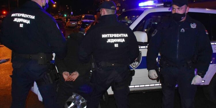 HAPŠENJE U PRIJEPOLJU! Saobraćajna policija pronašla 14 kila droge