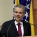 SATTLER U ŠIFRAMA PROZVAO DODIKA I ČOVIĆA: “I RS i Hercegovina moraju podnijeti teret migrantske krize!”