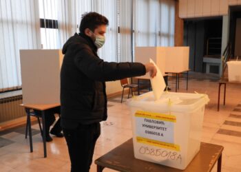 Izlaznost na ponovljenim izborima do 16 sati u Doboju 46,68, a u Srebrenici 38,96 posto