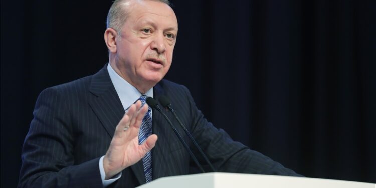 Erdogan o migrantskoj krizi: Čovječanstvo je palo na ispitu na Mediteranu, Egejskom moru i rijeci Marici