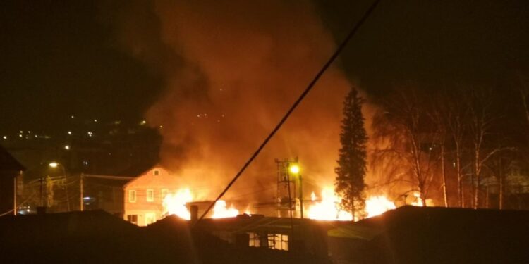 POŽAR U NOVOM PAZARU! Gori “Razvitak”