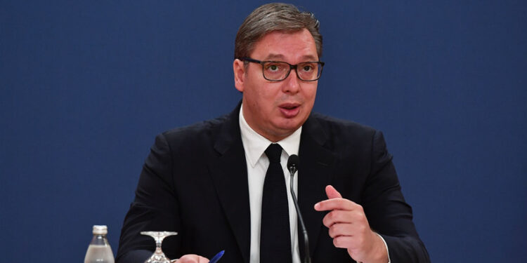Vučić: Sutra stiže još pola miliona doza kineske vakcine
