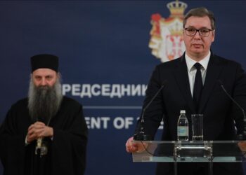 Susret Vučića i patrijarha Porfirija: Poteškoće uvijek  rješavati dijalogom