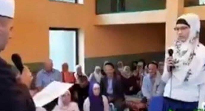 ČAČANKA (28) SE UDALA I PREŠLA NA ISLAM: Aleksandra je zbog Jasmina PROMIJENILA VJERU, a komentari u SRBIJI SU JEZIVI!