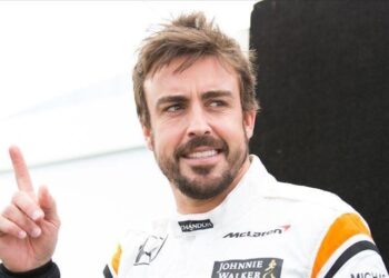 Poznatog vozača Formule 1 Fernanda Alonsa udarilo auto dok je vozio bicikl