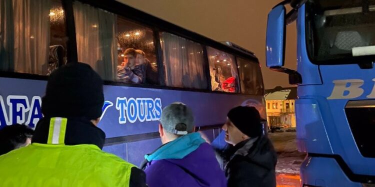 Kosovski autobus kamenovan u Beranama