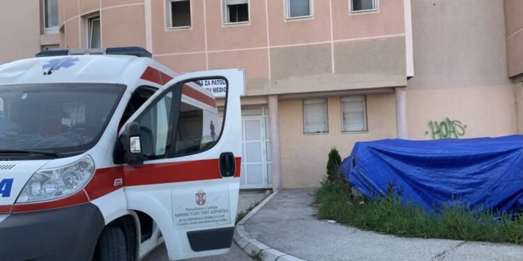 SITUACIJA U NOVOM PAZARU SVE TEŽA! Preminulo troje, 105 pregleda u Covid ambulanti