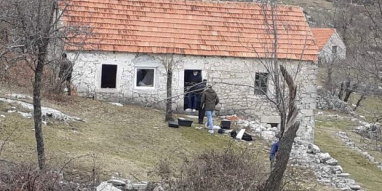 Bileća: Zajedno pili pa se poubijali ručnim bombama.
