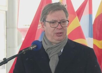 VUČIĆ SAOPŠTIO: Pomoć od 10.000 dinara za zdravstvene radnike koji su učestvovali u vakcinaciji