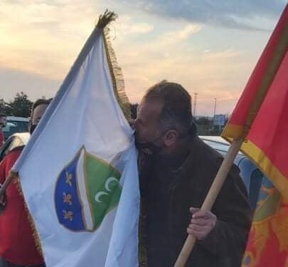 Poruka večeri iz Bara: Crnogorac ljubi bošnjačku zastavu