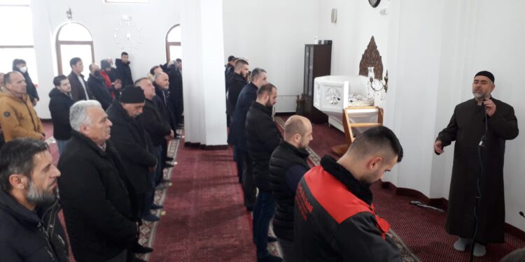 U Sultan Fatih džamiji u Tutinu klanjana Dženaza u odsustvu Ismetu Iketu Đerleku