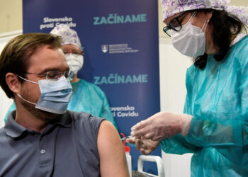 Ministar zdravlja Slovačke dao ostavku: Smirivanje političke krize izazvane nabavkom ruske vakcine