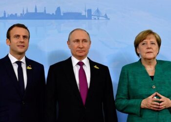 Putin, Merkel i Macron o mogućem snabdjevanju EU-a Sputnjikom V