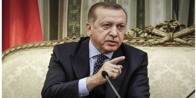 Erdogan smijenio guvernera Centralne banke zbog podizanja kamatnih stopa