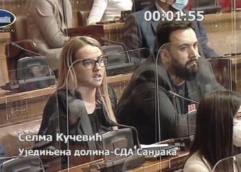 (VIDEO) SELMA KUČEVIĆ: VRIJEĐANJE DOSTOJANSTVA I OSPORAVANJE IDENTITETA BOŠNJAKA U SRBIJI