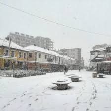 Počinje hladna martovska nedjelja, u Tutinu pada snijeg
