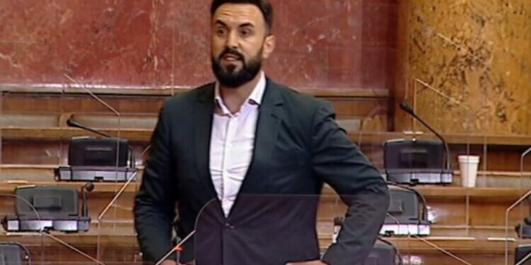 Bošnjački i albanski poslanici napustili zasijedanje Skupštine Srbije zato što ovaj saziv nema sluha za probleme manjina