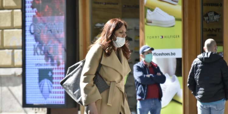 BiH osma u svijetu po broju umrlih; Selimić: Zar virus može sam tako ciljano mutirati!?