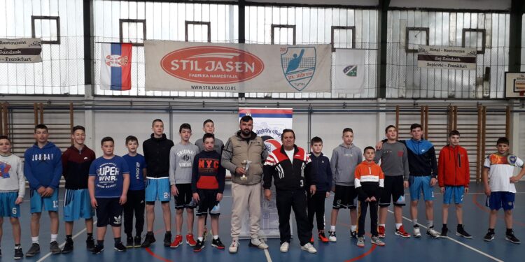 Tutin: Opštinsko takmičenje u košarci i basketu