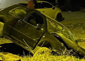 Novi Pazar: Automobil SLETIO s kolovoza u privatni posjed!