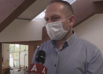 Zaraženi učenici i profesor iz Gimnazije u Novom Pazaru (Video)