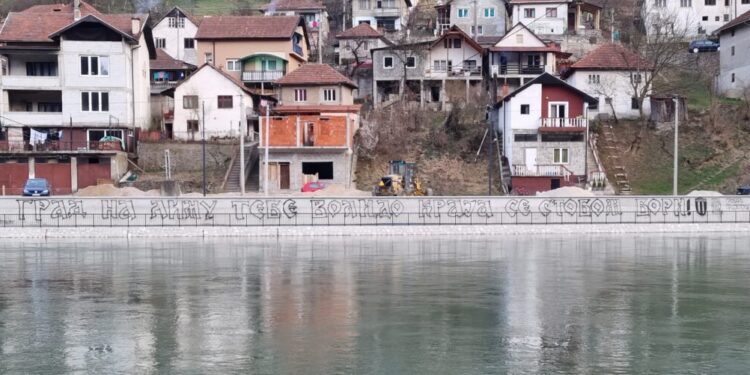 KRIVIČNA PRIJAVA ZBOG PISANJA GRAFITA