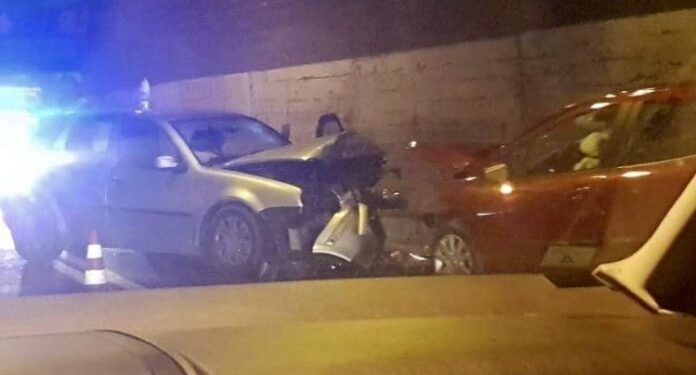 STRAŠAN UDES U TUNELU: DVOJE POVRIJEĐENIH PREVEZENO U BOLNICU