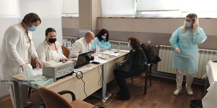 Za vikend vakcinisane 342 osobe iz Novog Pazara