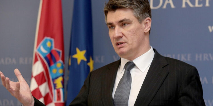 Hrvatski predsjednik o  mijenjanju granica na Balkanu:”Dalje prste od BiH”