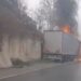 VIDEO SA LICA MJESTA: ZAPALIO SE ŠLEPER U RAKONJAMA