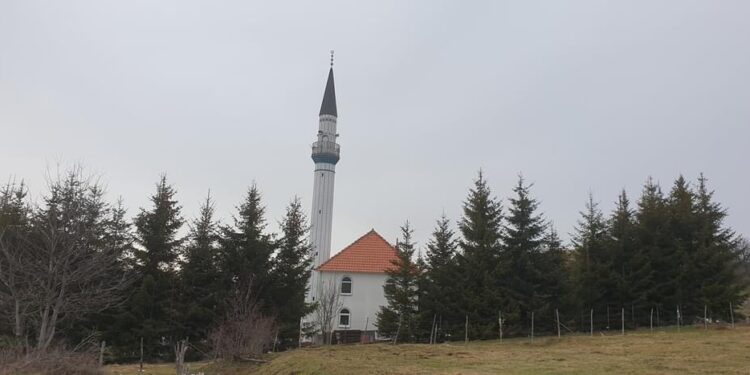 DŽAMIJA U SELU NABOJE ZA RAMAZAN U NOVOM RUHU
