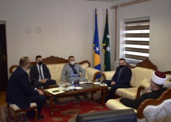 Porodica Hašić iz Cazina ima tri hafiza: Otac položio hifz nakon dvojice sinova