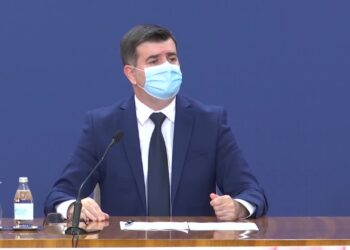 Đerlek: Još ispitujemo da li ćemo davati treću dozu vakcine