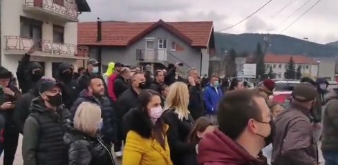 Protest Srba u Pljevljima zbog imenovanja Bošnjaka za načelnika policije