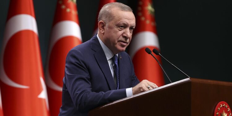 Erdogan: Tursku ćemo dovesti do ciljeva predviđenih za 2023, ojačati demokratiju i ekonomiju