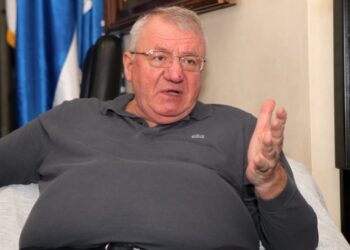 ČETNIK OSTAO U 90-IM I BUDAN SANJA: ŠEŠELJ NAJAVLJUJE PODJELU BIH, ALI I DA RS DOBIJE IZLAZ NA MORE
