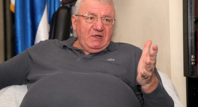 ČETNIK OSTAO U 90-IM I BUDAN SANJA: ŠEŠELJ NAJAVLJUJE PODJELU BIH, ALI I DA RS DOBIJE IZLAZ NA MORE