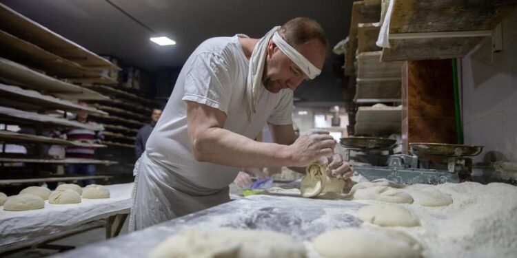 Tradicionalni ramazanski somun: Miris mu je poseban, a tajni recept je ljubav