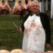 (VIDEO) ŠEŠELJ VRIJEĐA SVE OD EU, CRNE GORE DO BOSNE: “Tek ću da budem zločinac!”
