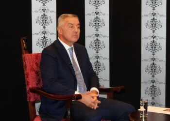 Đukanović: Politika nove vlasti udarila na temelje Crne Gore, branićemo državu